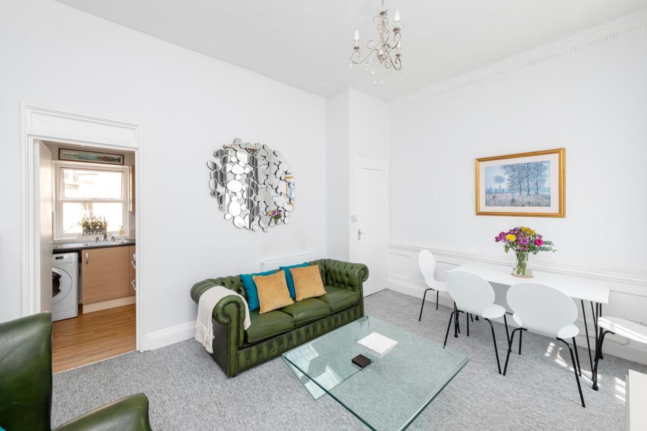 Super City Centre Apartment - Two Bedrooms, Perfect Location Bath Buitenkant foto