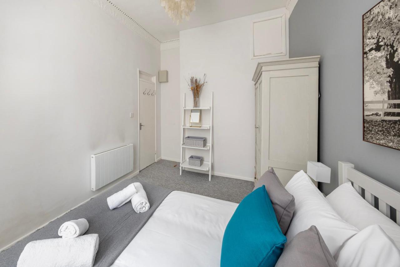 Super City Centre Apartment - Two Bedrooms, Perfect Location Bath Buitenkant foto