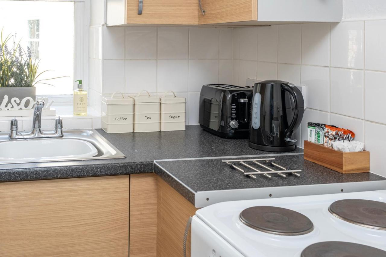 Super City Centre Apartment - Two Bedrooms, Perfect Location Bath Buitenkant foto